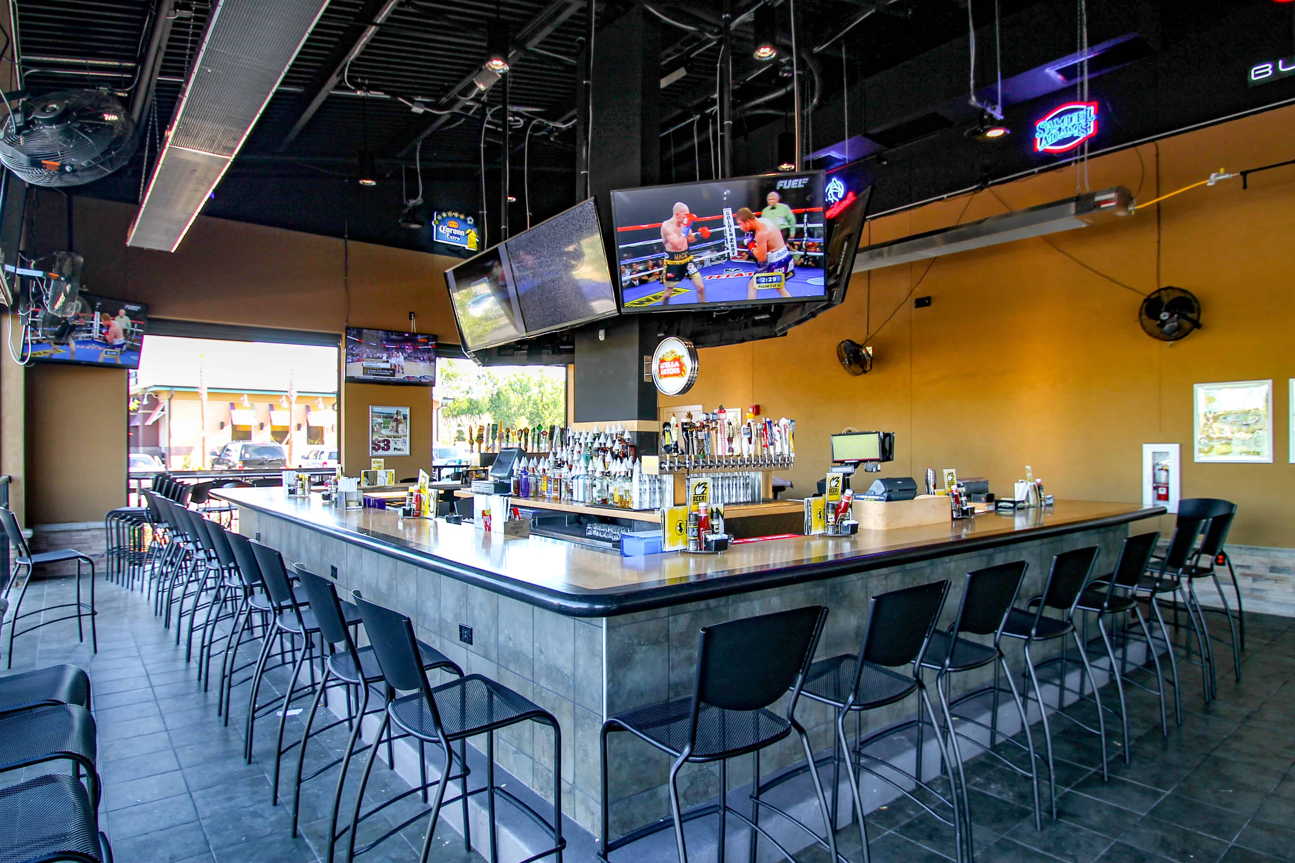 Buffalo Wild Wings Schmid Construction
